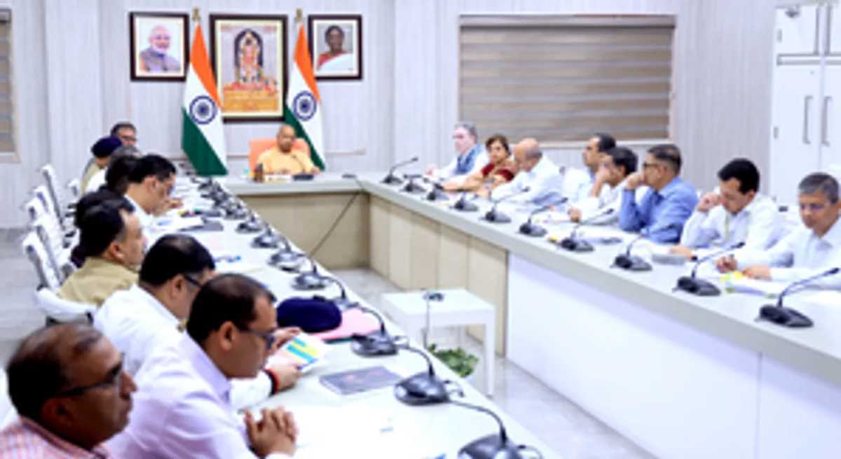 सीएम योगी ने जीरो पावर्टी का लक्ष्य हासिल करने के दिए निर्देश, डिजिटल टेक्नोलॉजी बनेगी मददगार